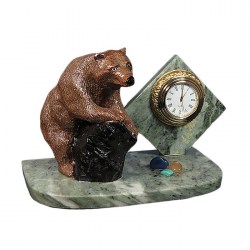 Часы из змеевика Медведь на камне 160х90х95мм 800г 1312061