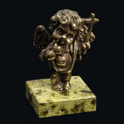 Статуэтка из бронзы Ангел с крестиком на подставке из змеевика 1311158
