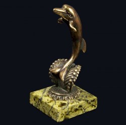 Статуэтка из бронзы Дельфин на волне на подставке из змеевика 1311180