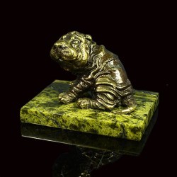 Статуэтка из бронзы: Собака Шарпей на подставке из змеевика 1309225